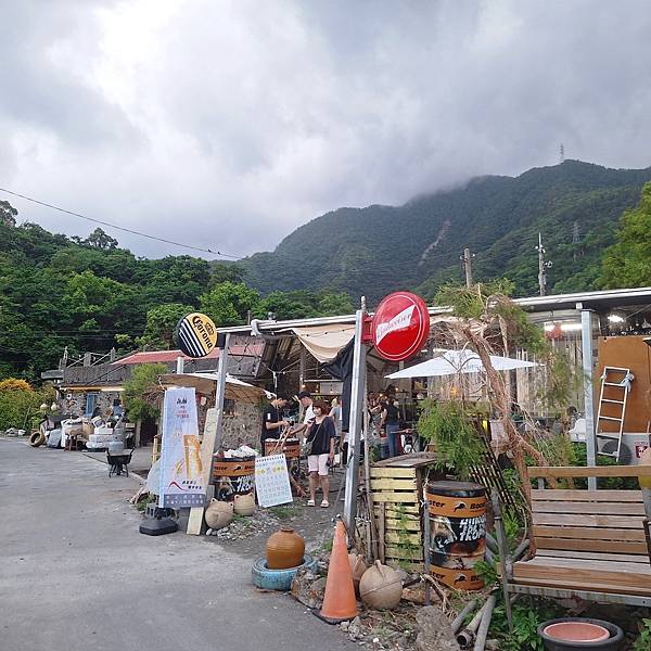 2024.08.25　粉鳥林的一把小雨傘｜滿滿漁村風味。炭烤