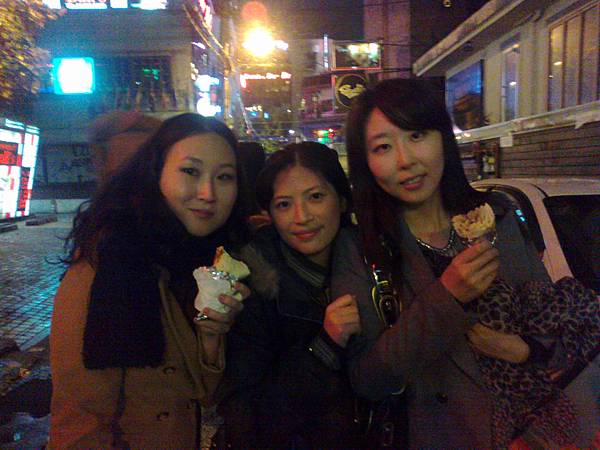 2011.11.19 korea dance club - Jisun & me & bora.jpg