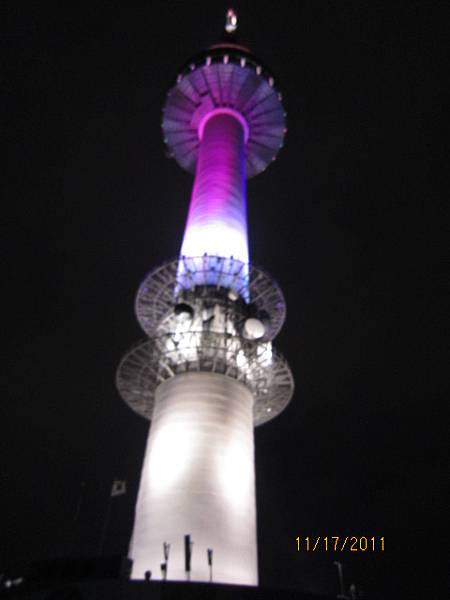 2011.11.17 korea seoul tower-2.JPG