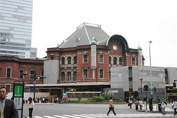 東京車站維修中