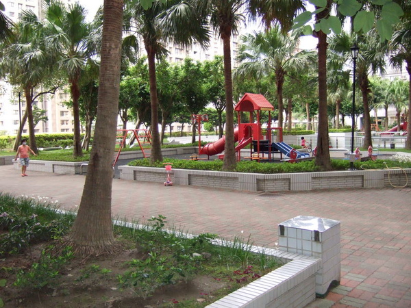 中庭公園