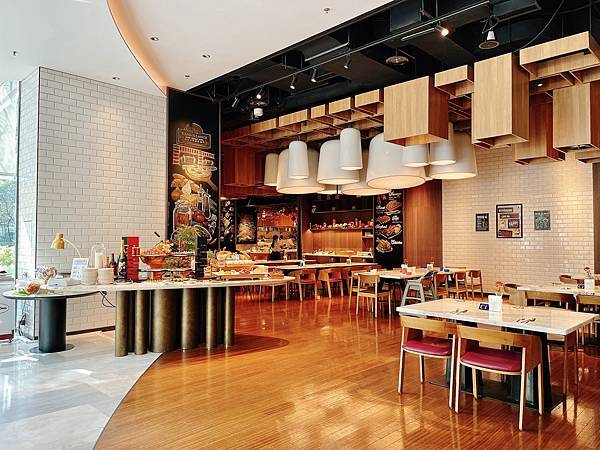 食記。台北士林。萬麗酒店 Renaissance Taipe