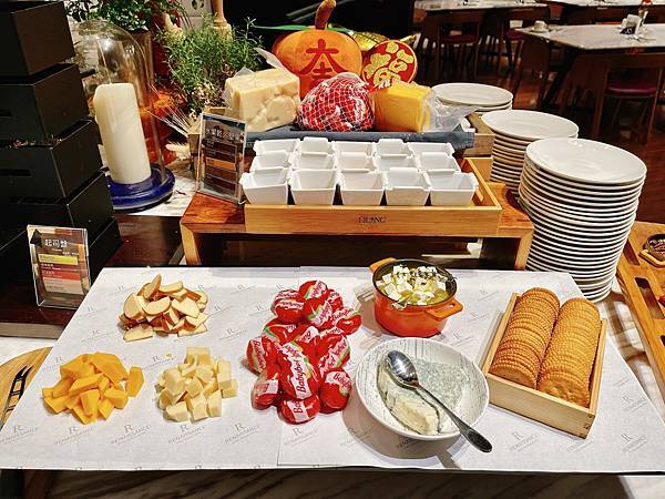 食記。台北士林。萬麗酒店 Renaissance Taipe