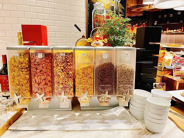 食記。台北士林。萬麗酒店 Renaissance Taipe