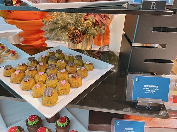 食記。台北士林。萬麗酒店 Renaissance Taipe