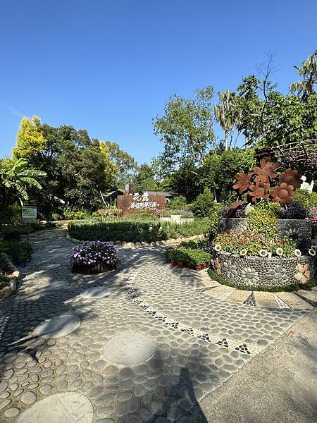 遊記。苗栗。不用出國就可體驗到的安徒生童話森林。花露農場 F 遊記。苗栗。不用出國就可體驗到的安徒生童話森林。花露農場 F