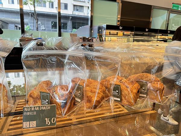 食記。新竹。長榮麵包 食記。新竹。長榮麵包