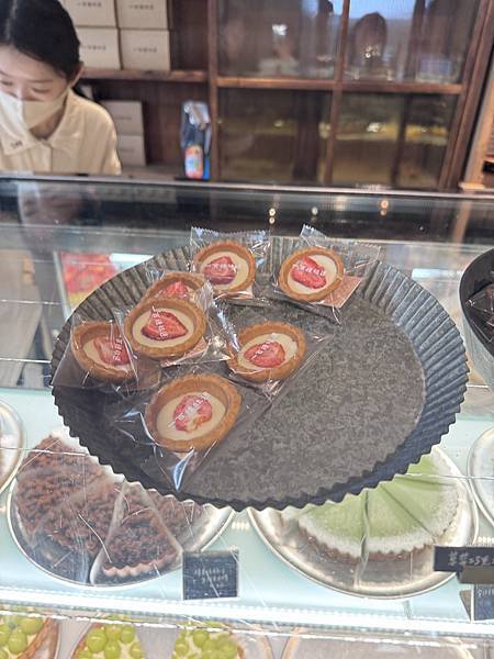 食記。水果塔專門店.100種味道～