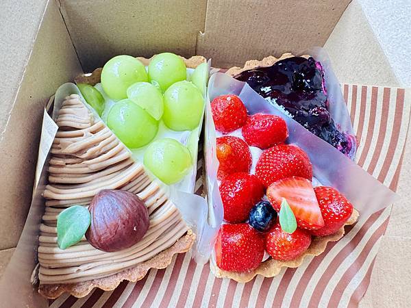 食記。水果塔專門店.100種味道～