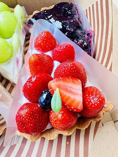 食記。水果塔專門店.100種味道～