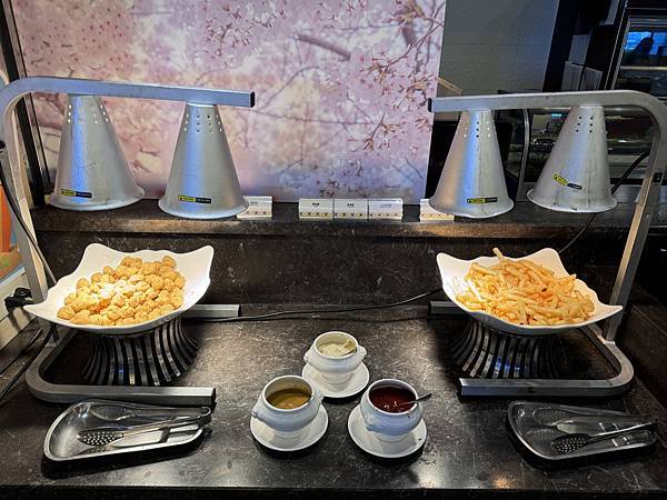 食記。新北淡水。漁人碼頭福容大飯店早餐篇