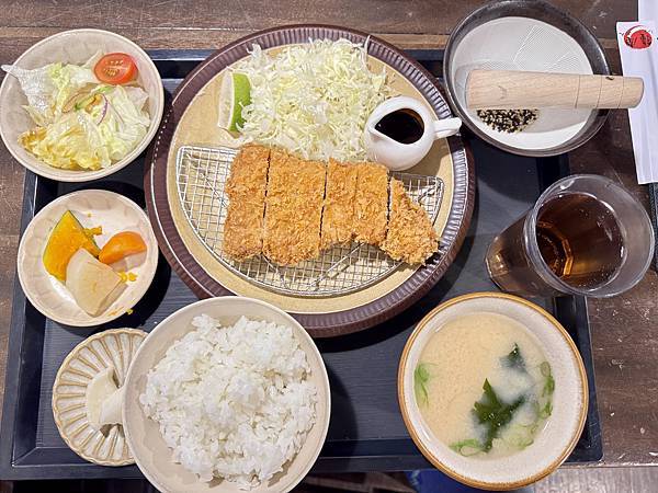 食記。高雄鹽埕區。鐘奄 食記。高雄鹽埕區。鐘奄