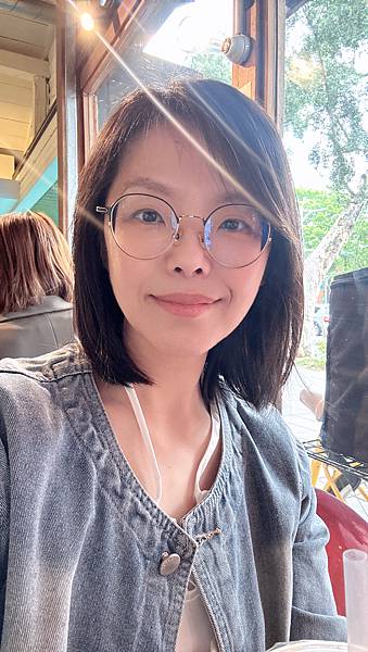 開箱。大學眼科(台大店) Smile pro2.0 近視老花 開箱。大學眼科(台大店) Smile pro2.0 近視老花