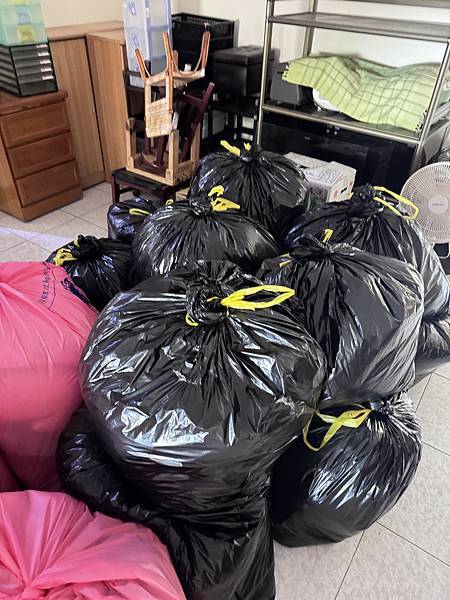 嗜好。多年居家環境斷捨離大出清....