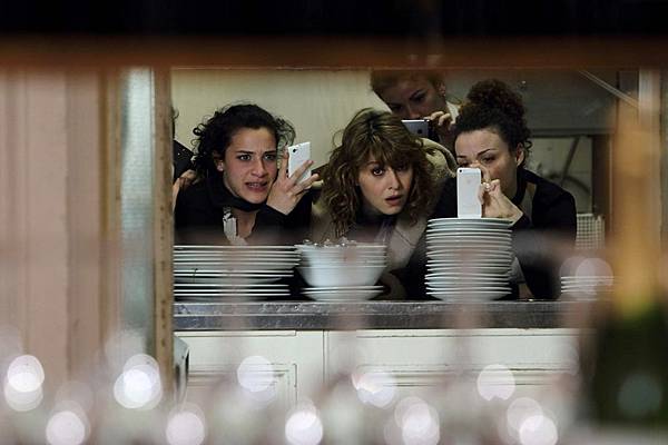 scusate_se_esisto1509 scusate_se_esisto1509