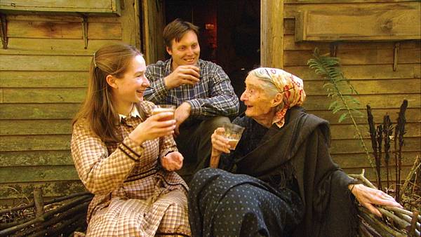 塔莎杜朵，一個人的田園生活劇照1