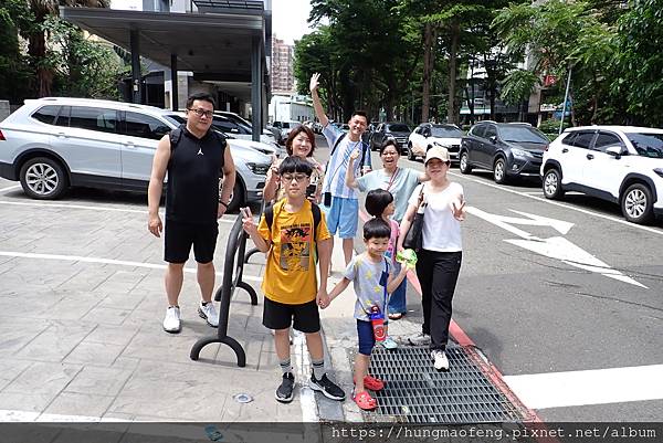 台中小旅行 --- 齁蛋啦厚蛋燒、台中勤美綠園道、FAFNE