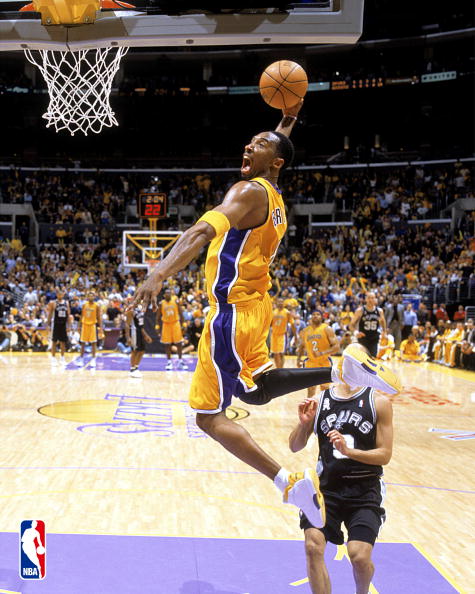 kobe_bryant_dunk2.jpg