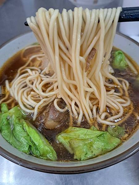 食記¤新北三重｜大王原汁牛肉麵-紅茶豆漿喝到飽