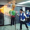 要來給他
