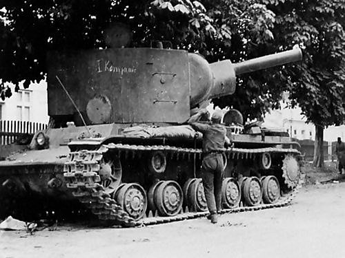 蘇聯 KV-2 重型坦克