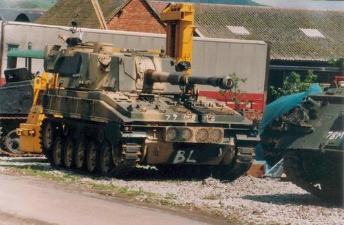 Abbot 105mm SPG UK