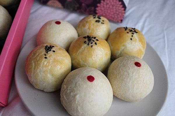 蛋黃酥2.jpg 蛋黃酥2.jpg