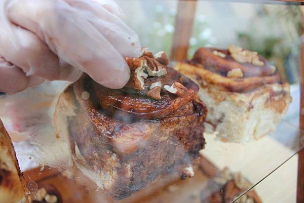 胡三肉桂捲遠征台中!! 審計新村市集熱滾滾好比粉絲見面會 胡三肉桂捲遠征台中!! 審計新村市集熱滾滾好比粉絲見面會