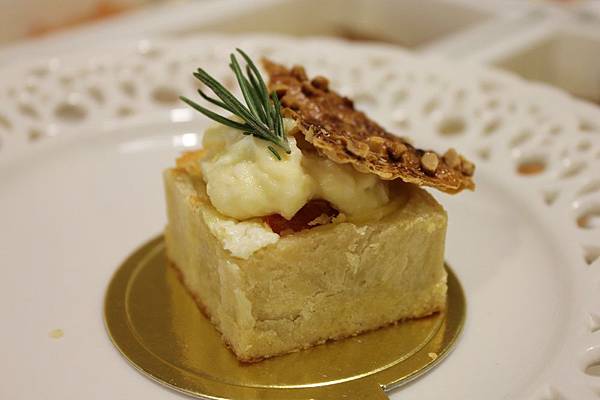 【口試專用 孔子加持】餐盒(茶點)+伴手禮 讓你論文all 