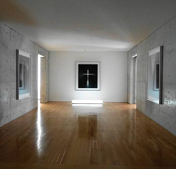 DSC08577 (2) DSC08577 (2)