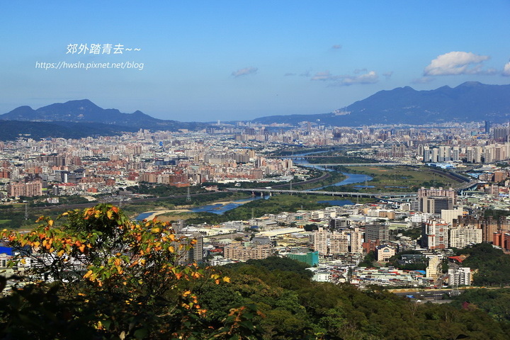 火焰山,大暖尖步道,善息寺,普安堂,承天禪寺,桐花季,龍泉溪,新北,土城,大暖尖,賞楓,楓紅,芒花,小百岳,步道,登山,三角點,古道