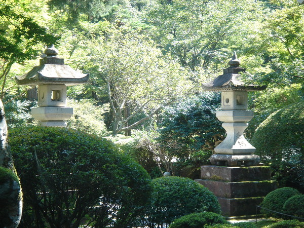 那谷寺