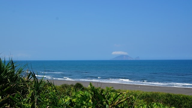 【小摺慢騎】宜蘭濱海自行車道，慢騎欣賞太平洋與龜山島