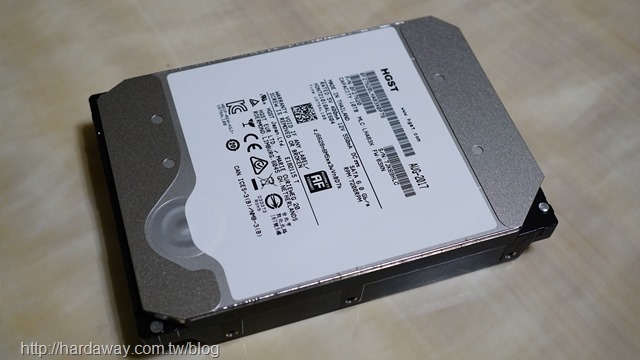 HGST DESKSTAR NAS HDD