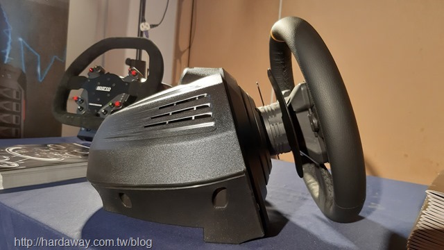 THRUSTMASTER T150 力回饋方向盤