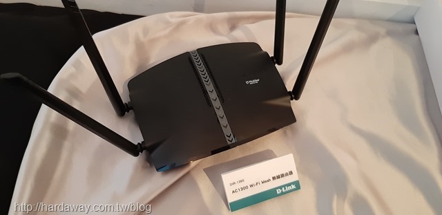 D-Link DIR-1360 AC1300 Wi-Fi Mesh 無線路由器