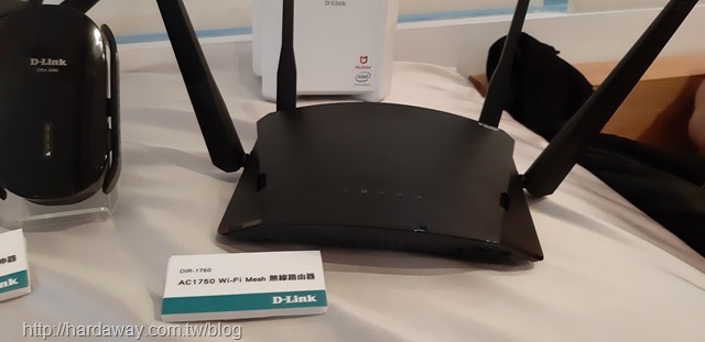 D-Link DIR-1760 AC1750 Wi-Fi Mesh 無線路由器