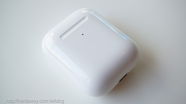 AirPods 2無線充電盒