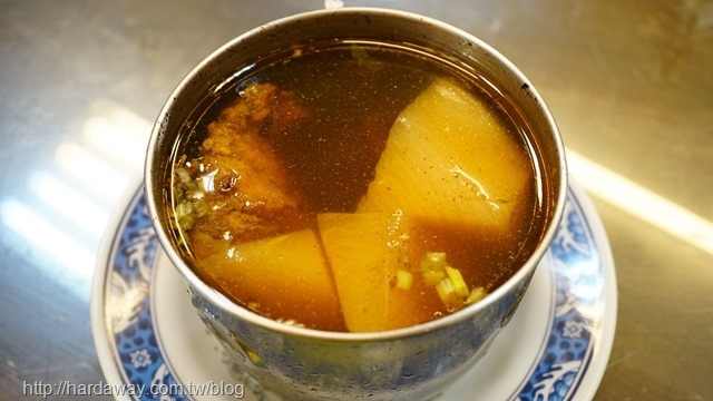 蘿蔔排骨酥湯