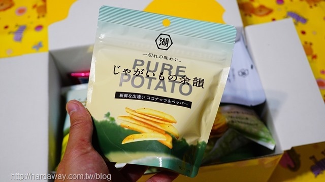 湖池屋PURE POTATO生椰子&黑胡椒風味