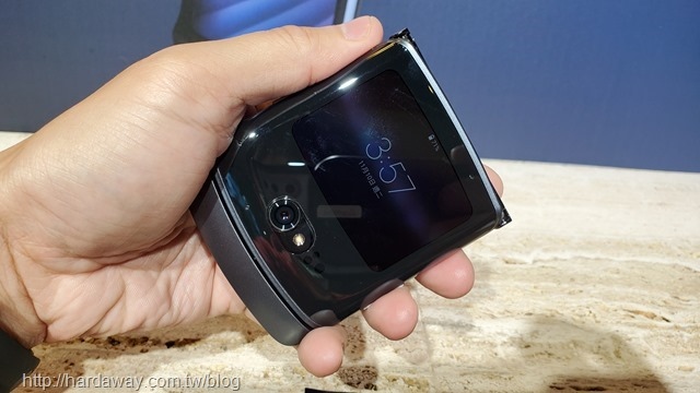 Motorola Razr 5G摺疊機