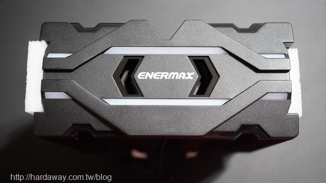 ENERMAX ETS-F40-BK-ARGB空冷散熱器