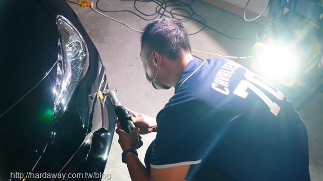 汽車鍍膜作業