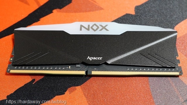 宇瞻科技NOX RGB DDR4電競記憶體