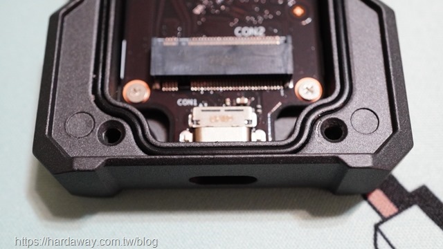 ASUS TUF Gaming A1 SSD外接盒