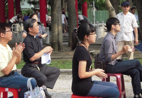 2013年恭賀張志偉老師受邀擔任後埔教會-平安七月音樂祭指導老師演出11