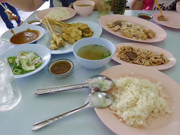 104.4.8 清發海南雞飯