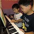 Leo老師教彈琴