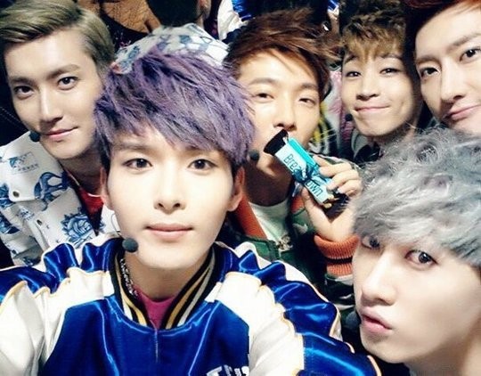 super-junior-M-selca.jpg