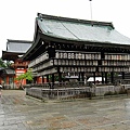 八坂神社 03 舞台.JPG